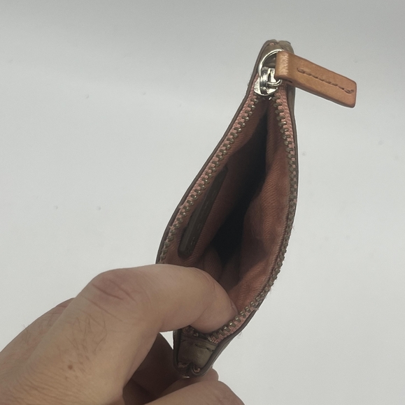 Mng MANGO TOUCH CHANGE PURSE gently used - Picture 6 of 6